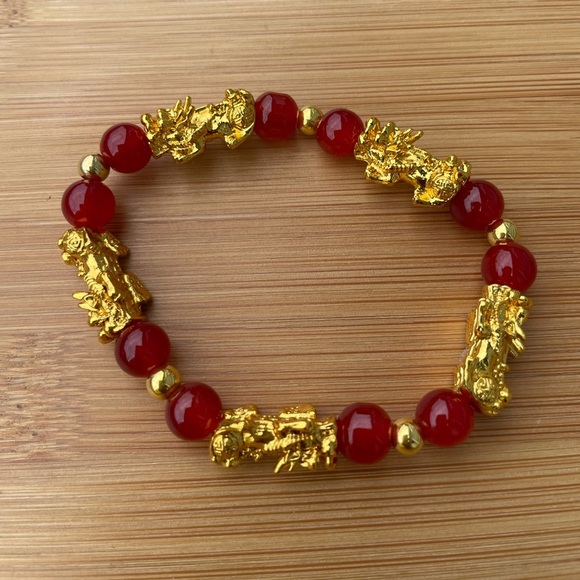 Red Agate Natural Stone Pixiu Wealth Bracelet - Picture 1 of 6